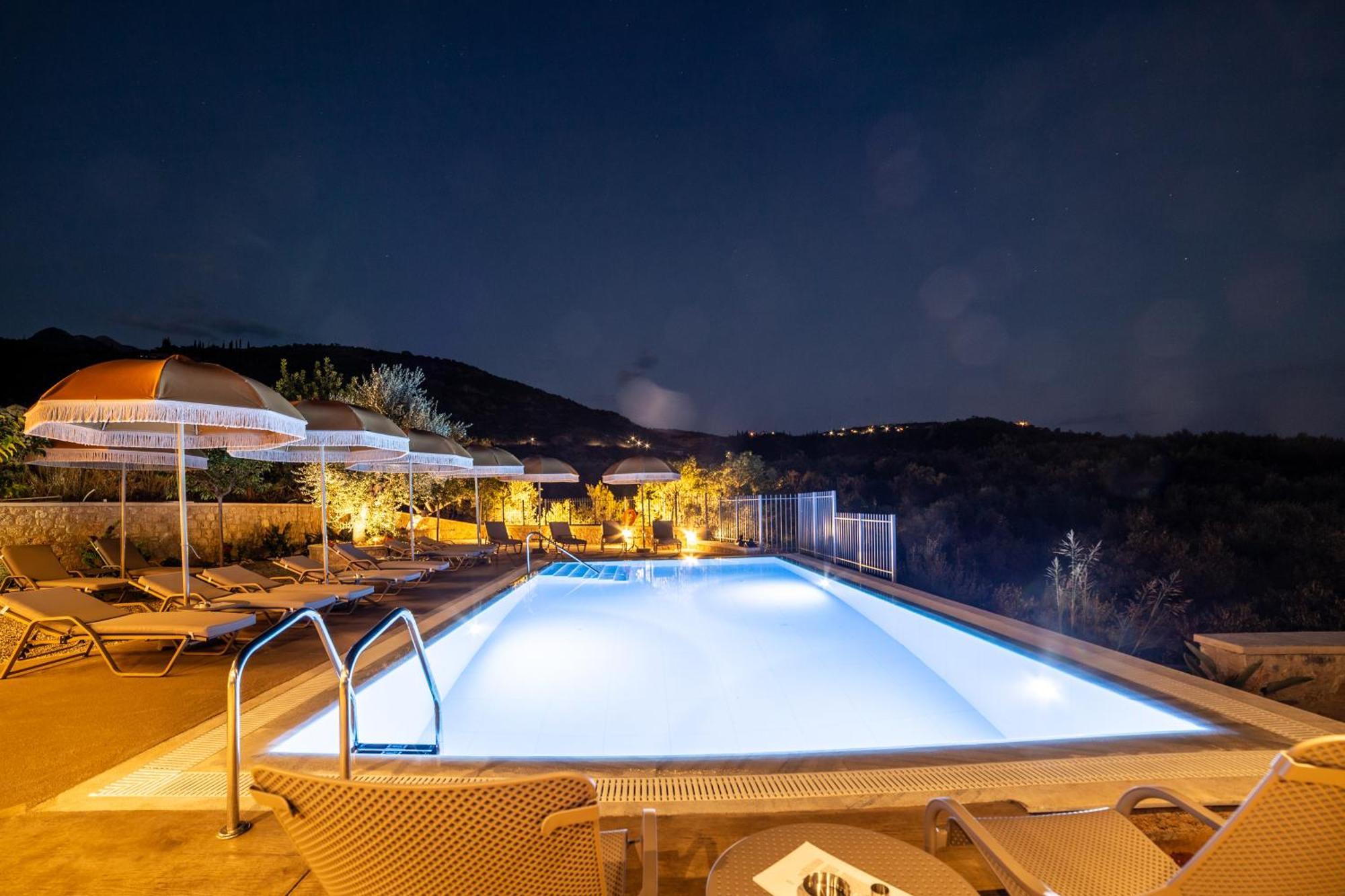 Olympia Zervea Studios With Pool - Apartment Kardhamili Exterior foto